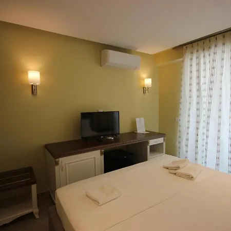 Отель Wilson 4*